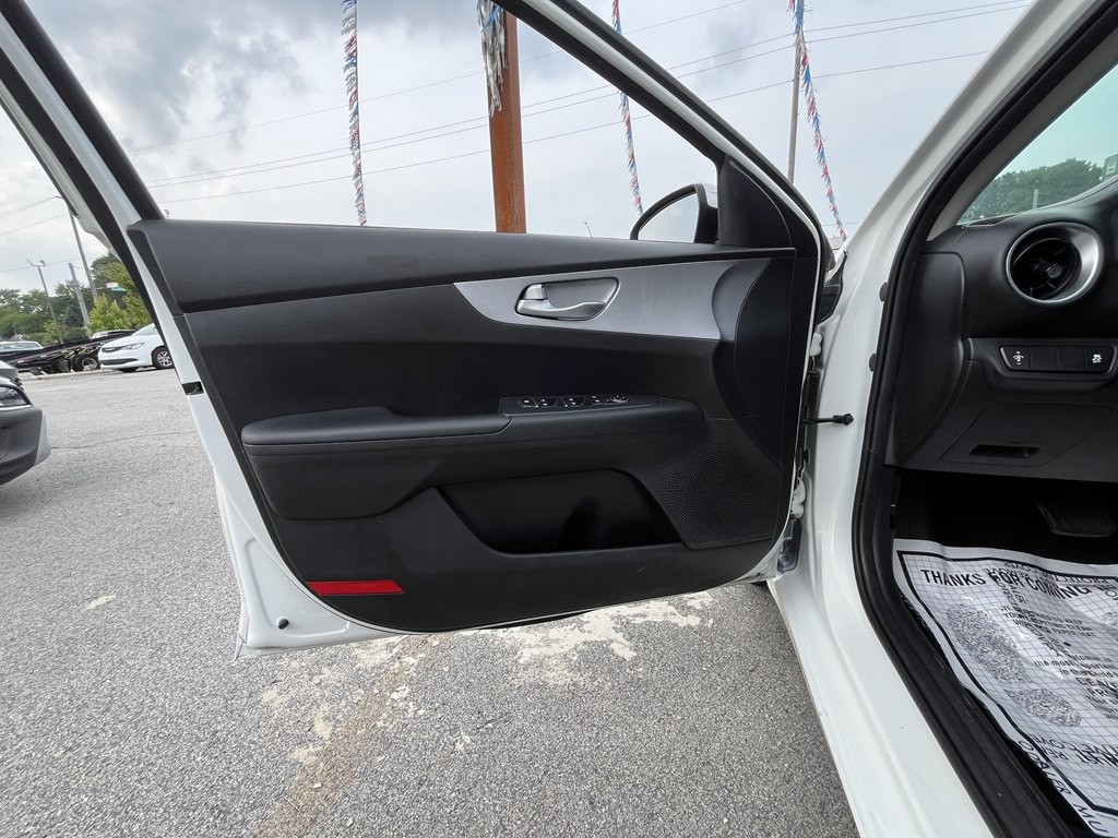 2024 Kia Forte Image 7