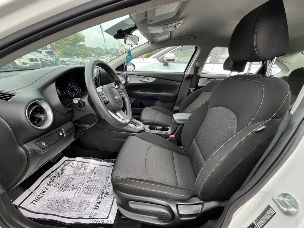 2024 Kia Forte Image 8