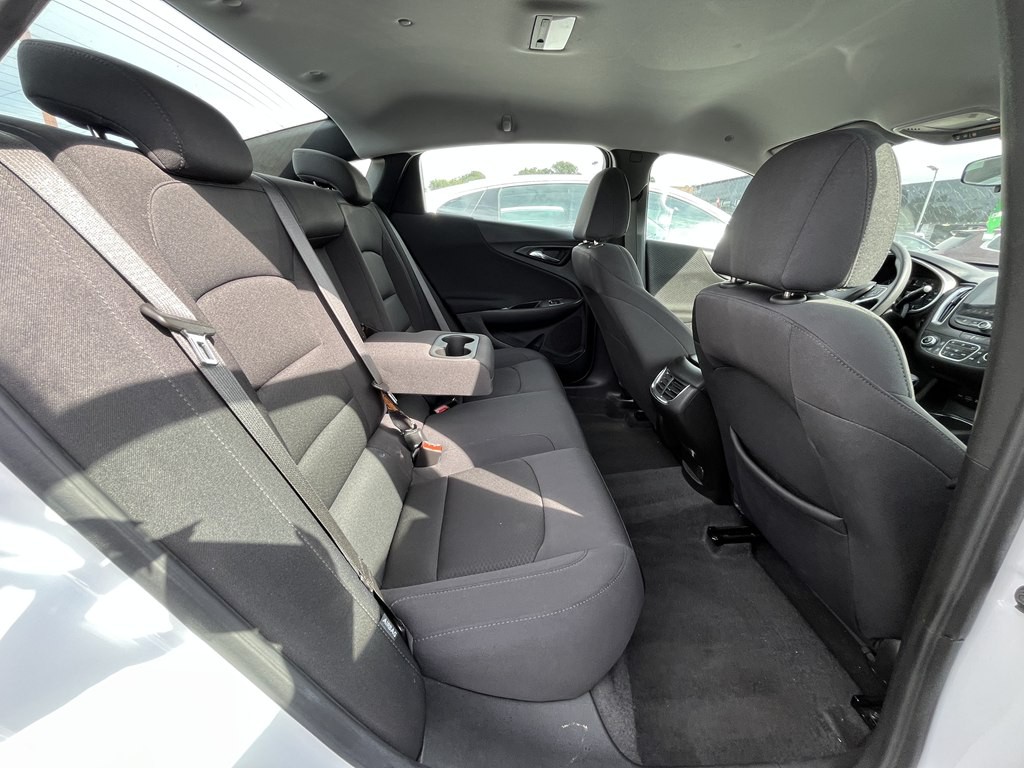 2025 Chevrolet Malibu Image 15
