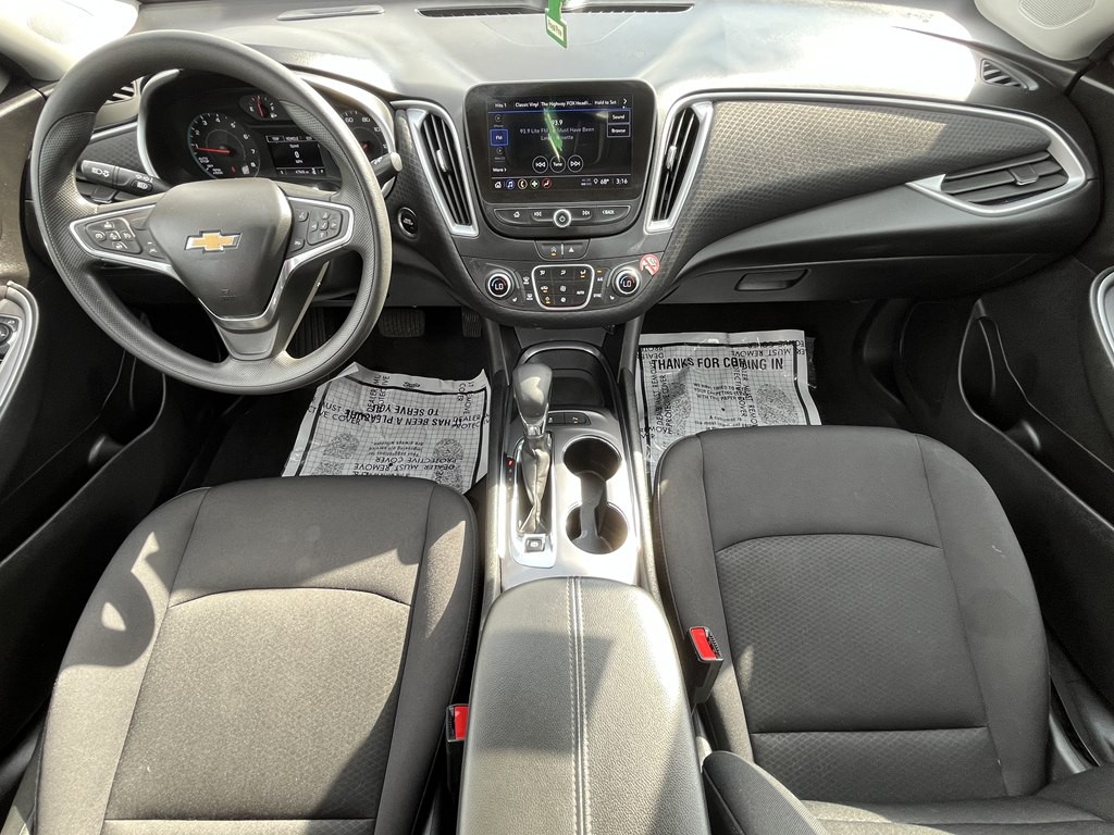 2025 Chevrolet Malibu Image 17
