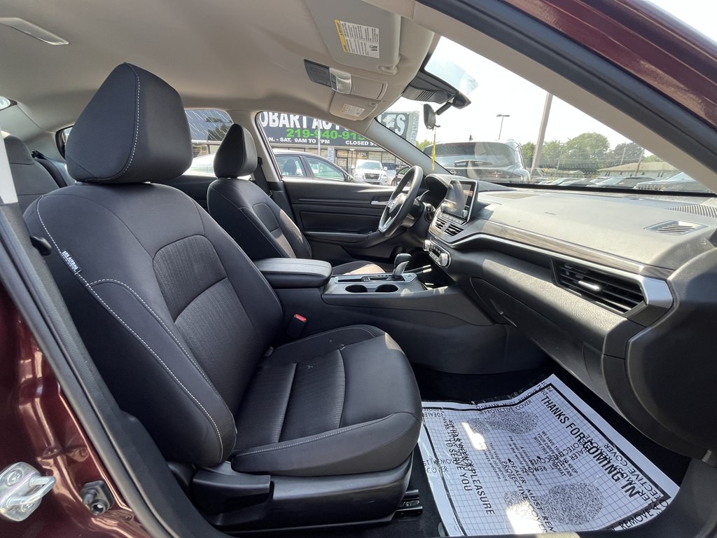 2025 Nissan Altima Image 11