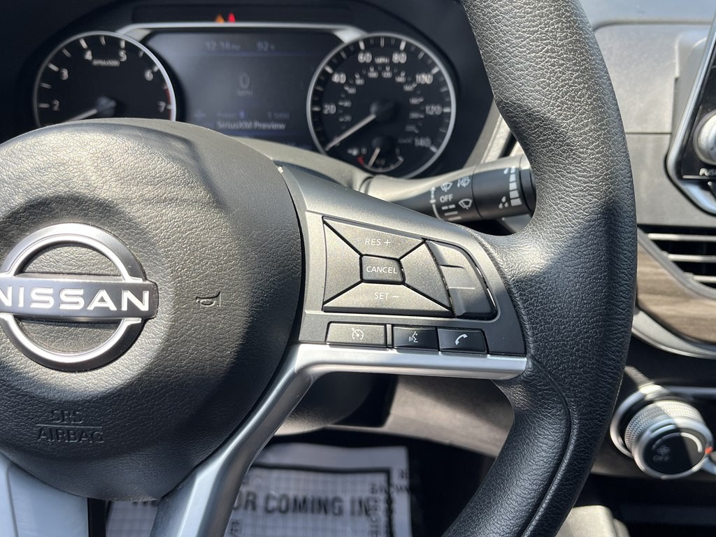 2025 Nissan Altima Image 28
