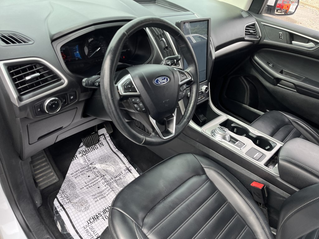 2024 Ford Edge Image 9
