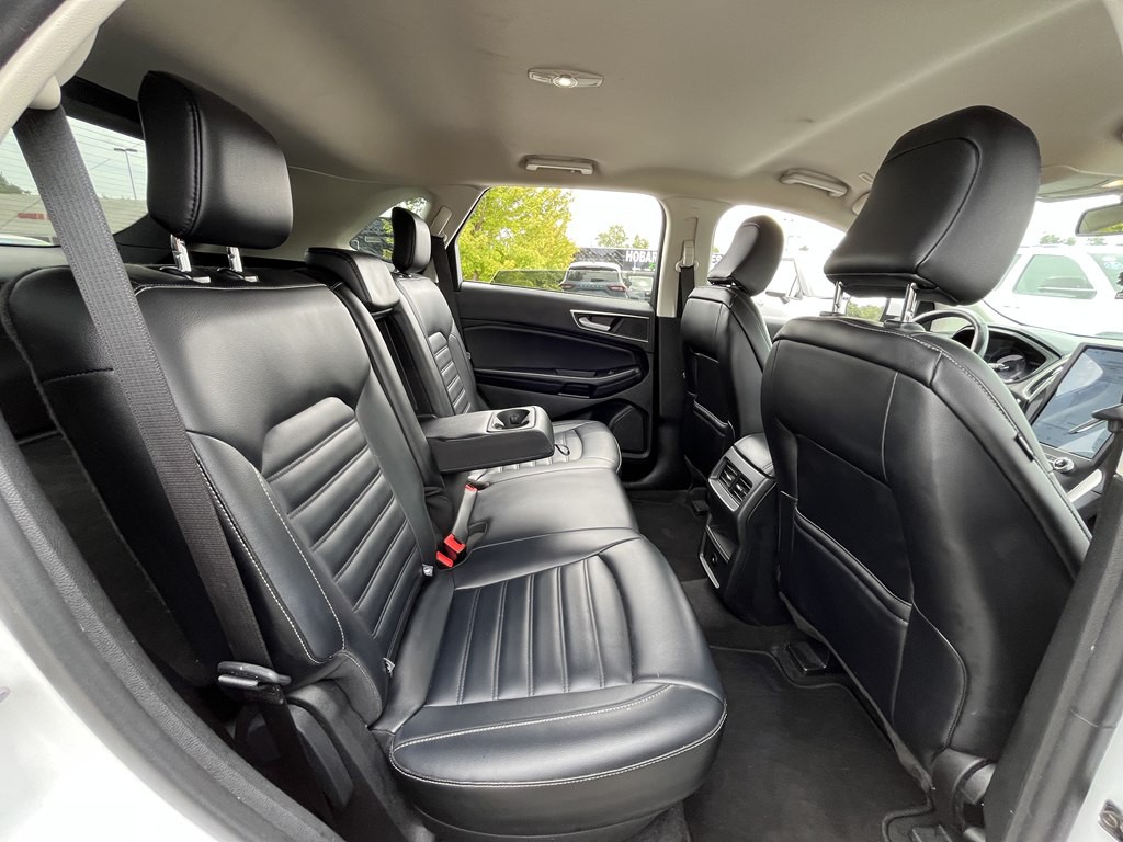 2024 Ford Edge Image 16