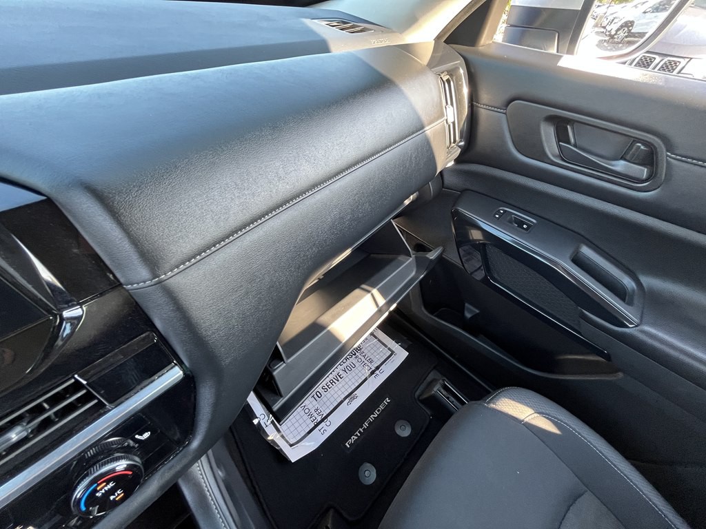2024 Nissan Pathfinder Image 24