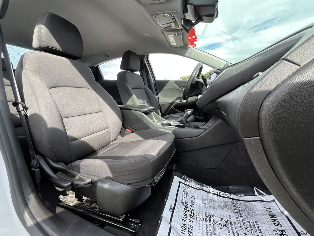 2024 Chevrolet Malibu Image 10
