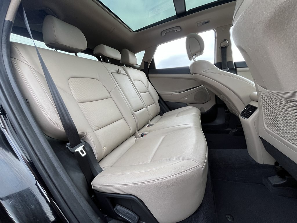 2018 Hyundai Tucson Image 17