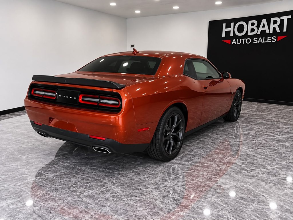 2022 Dodge Challenger Image 6