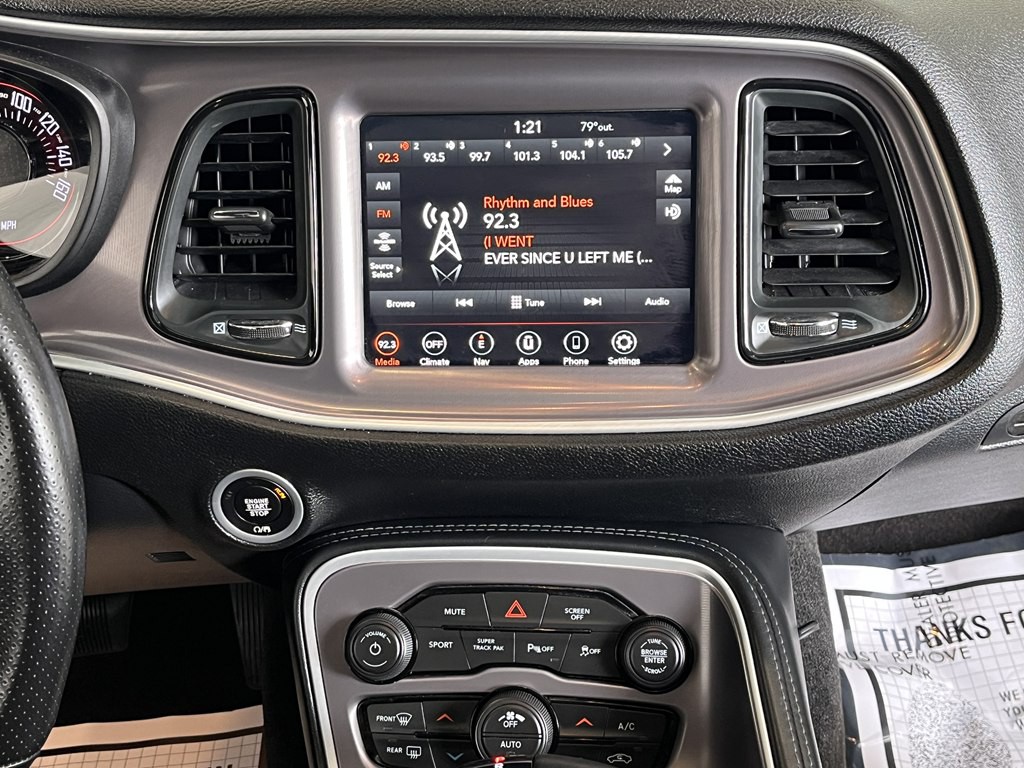 2022 Dodge Challenger Image 15
