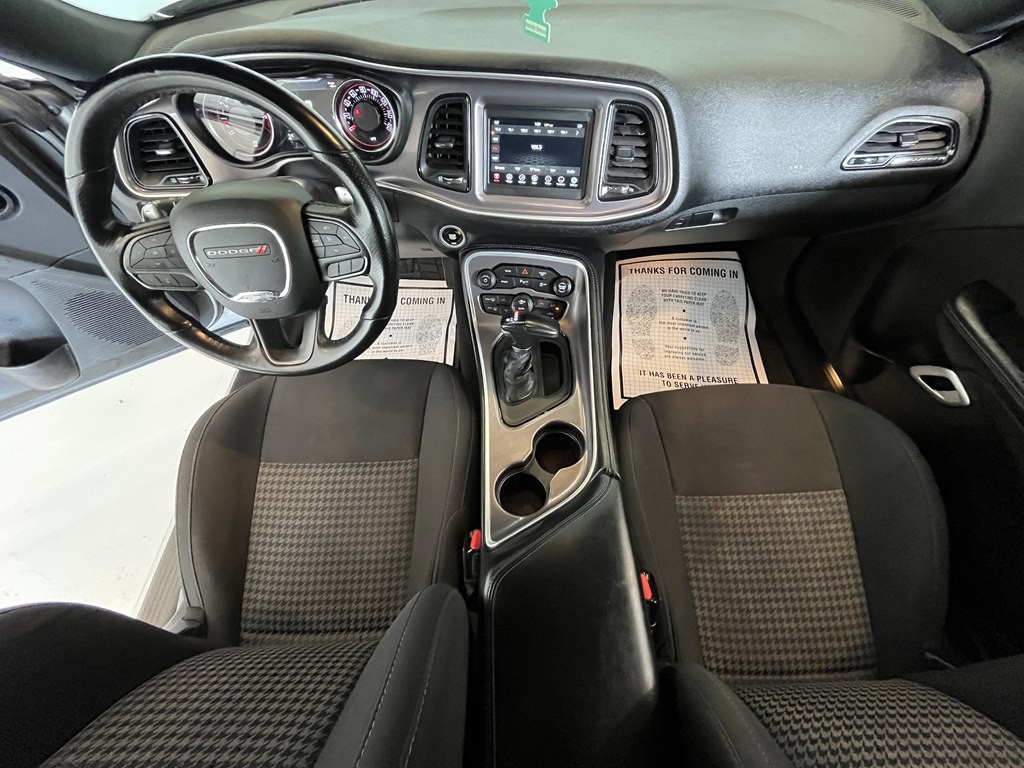 2022 Dodge Challenger Image 13