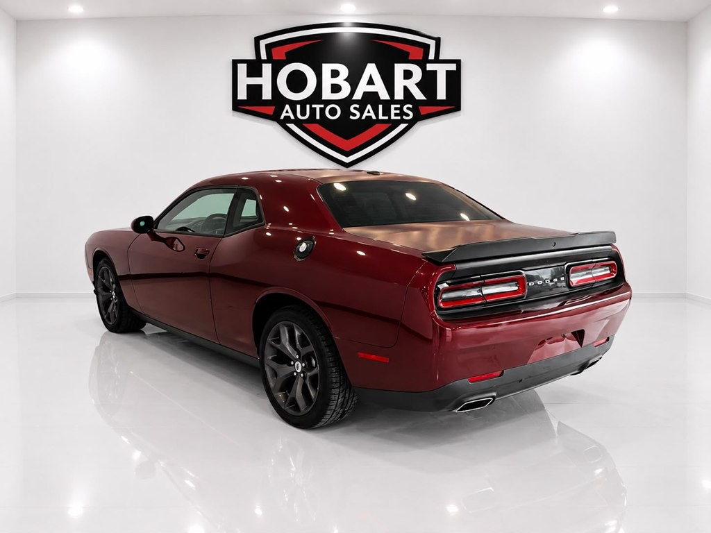 2017 Dodge Challenger Image 4