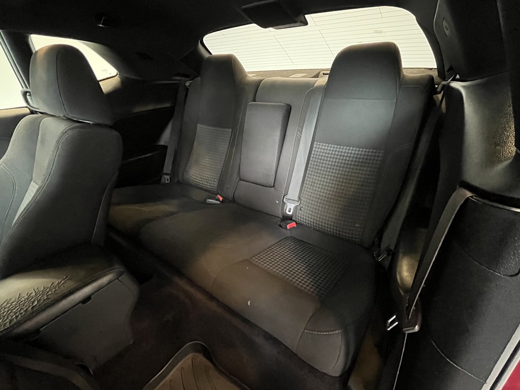 2017 Dodge Challenger Image 11