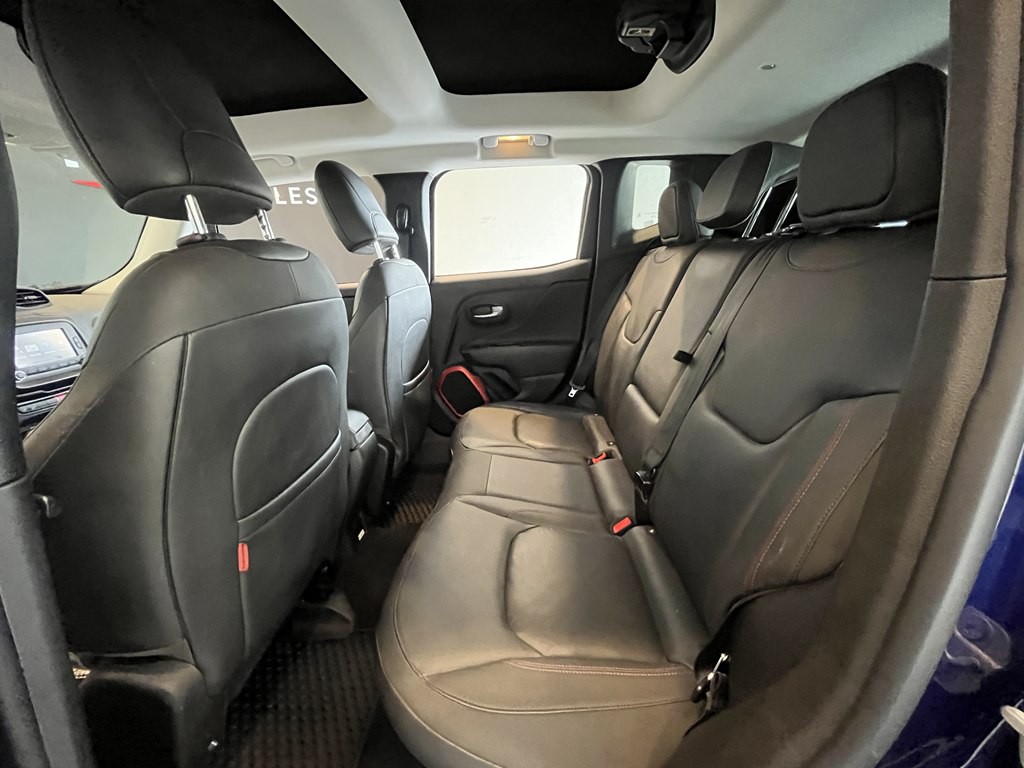 2017 Jeep Renegade Image 11