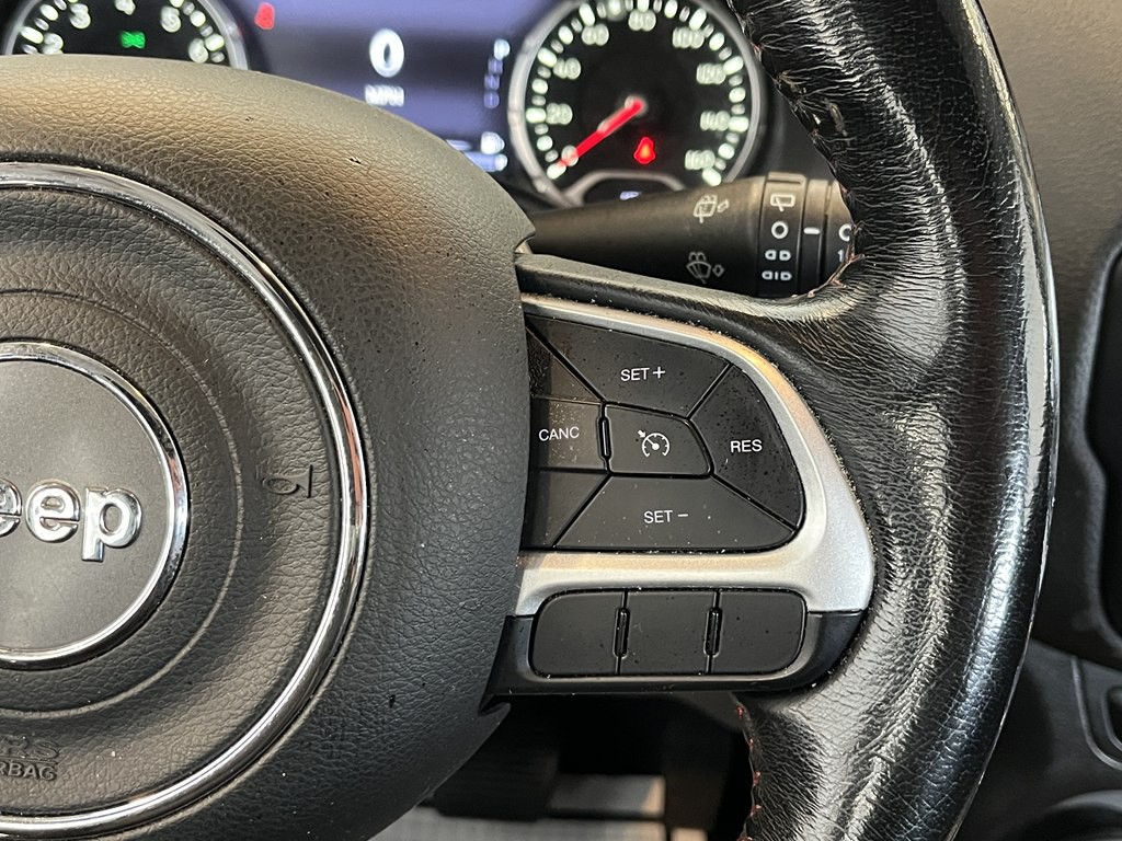 2017 Jeep Renegade Image 25