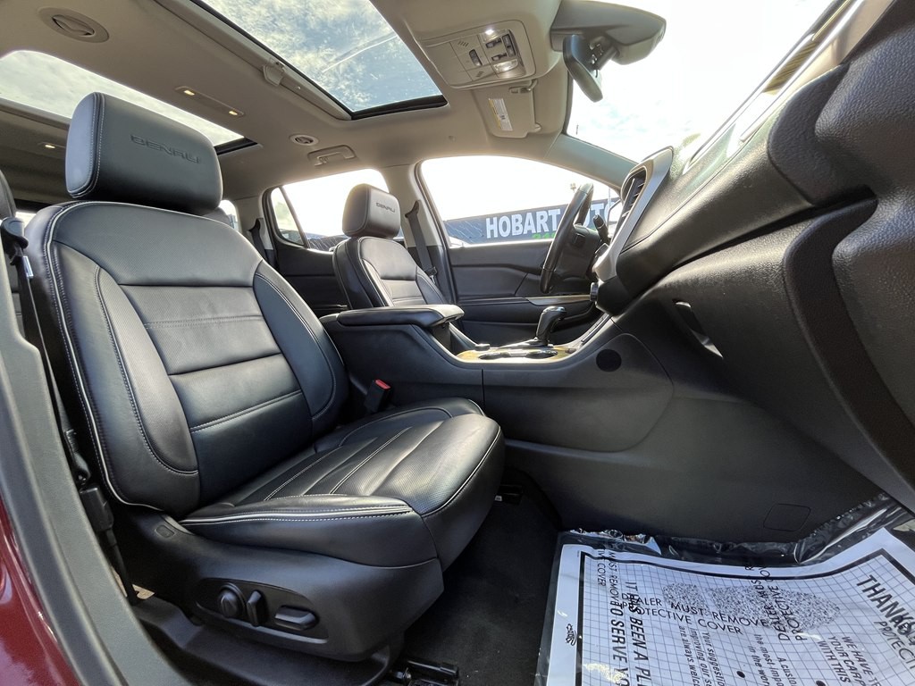 2018 GMC Acadia Image 11