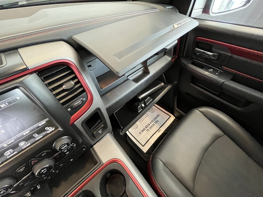 2015 RAM 1500 Image 18