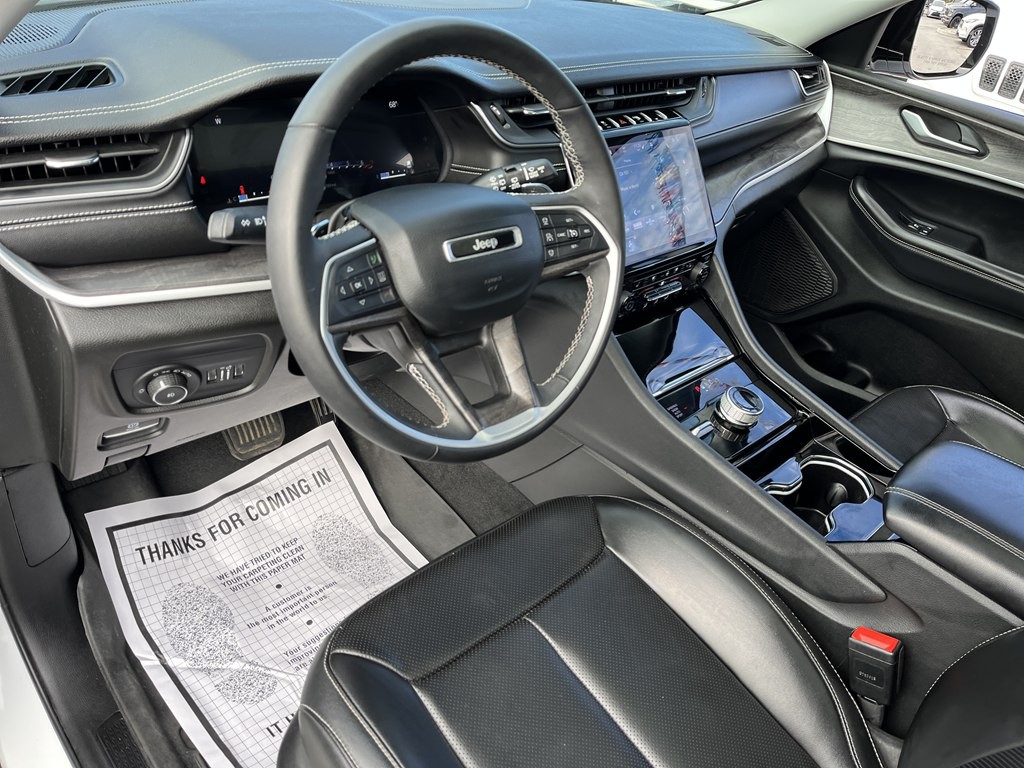 2023 Jeep Grand Cherokee Image 9