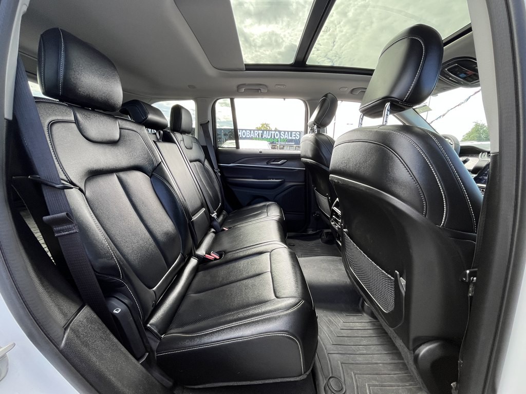 2023 Jeep Grand Cherokee Image 15
