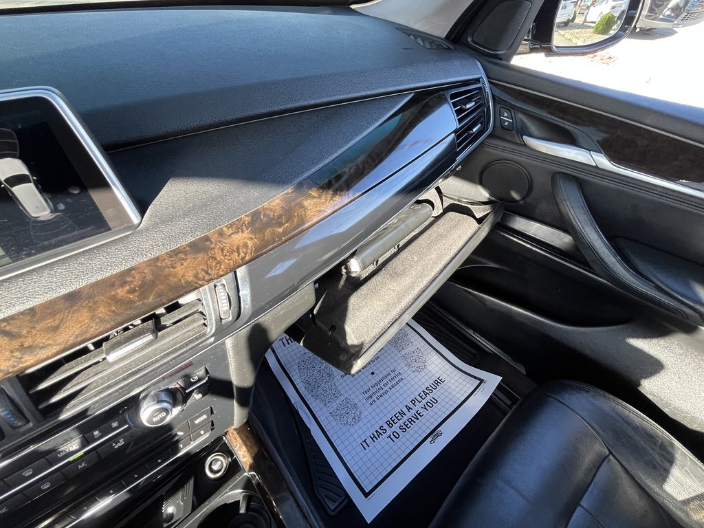 2016 BMW X5 Image 21