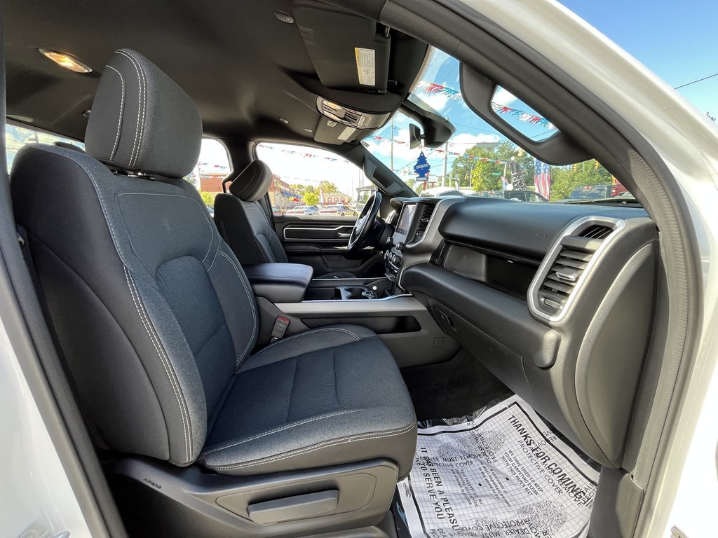 2022 RAM 1500 Image 9