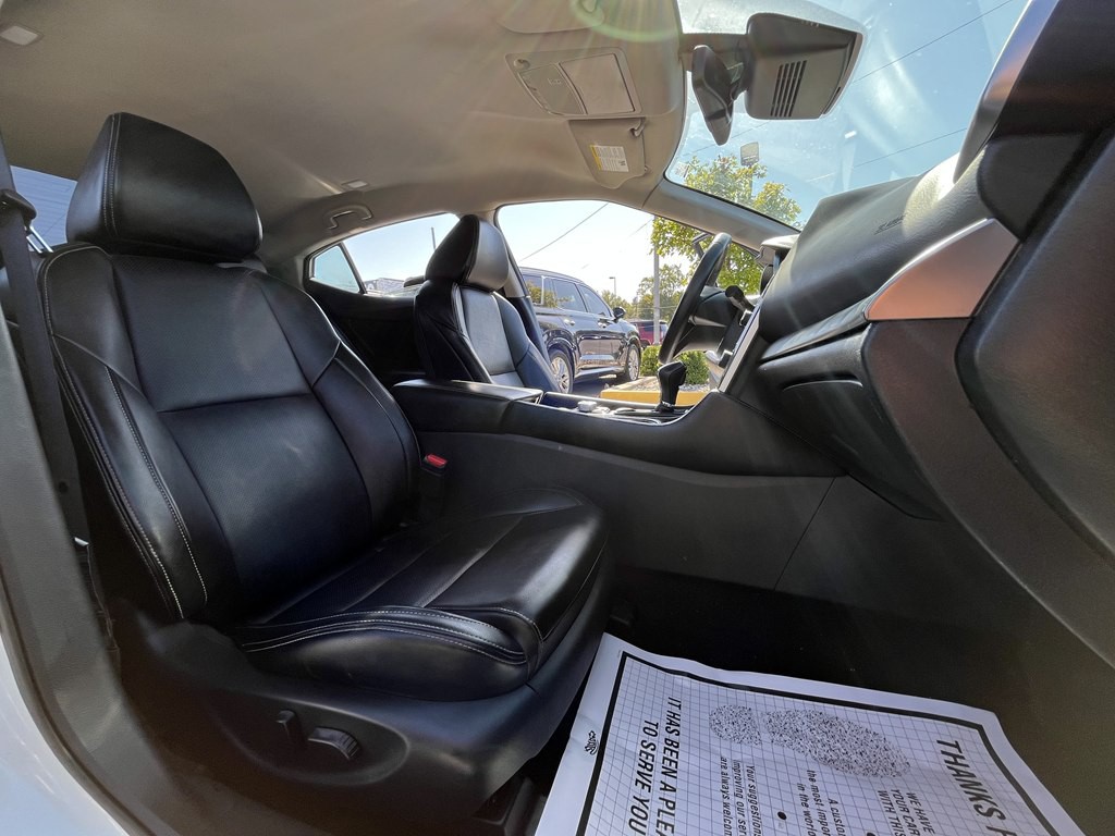 2023 Nissan Maxima Image 10