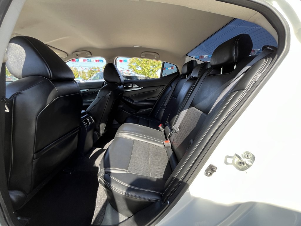 2023 Nissan Maxima Image 11