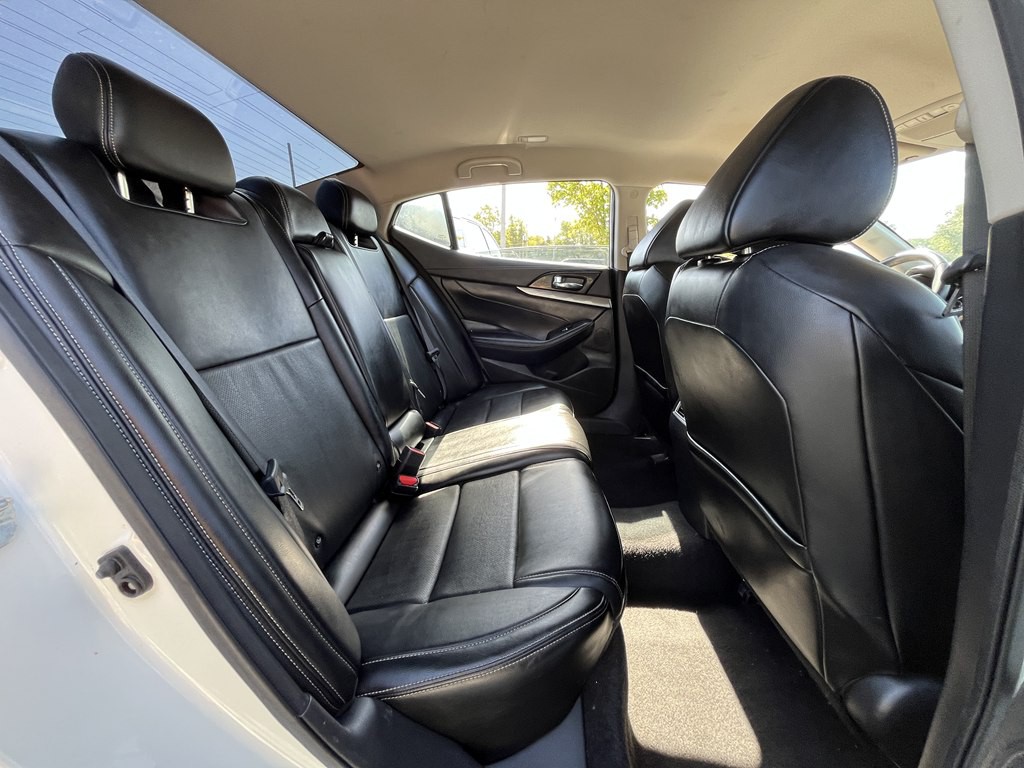 2023 Nissan Maxima Image 14