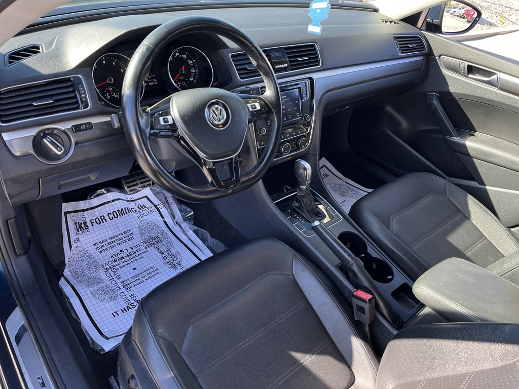 2018 Volkswagen Passat Image 9