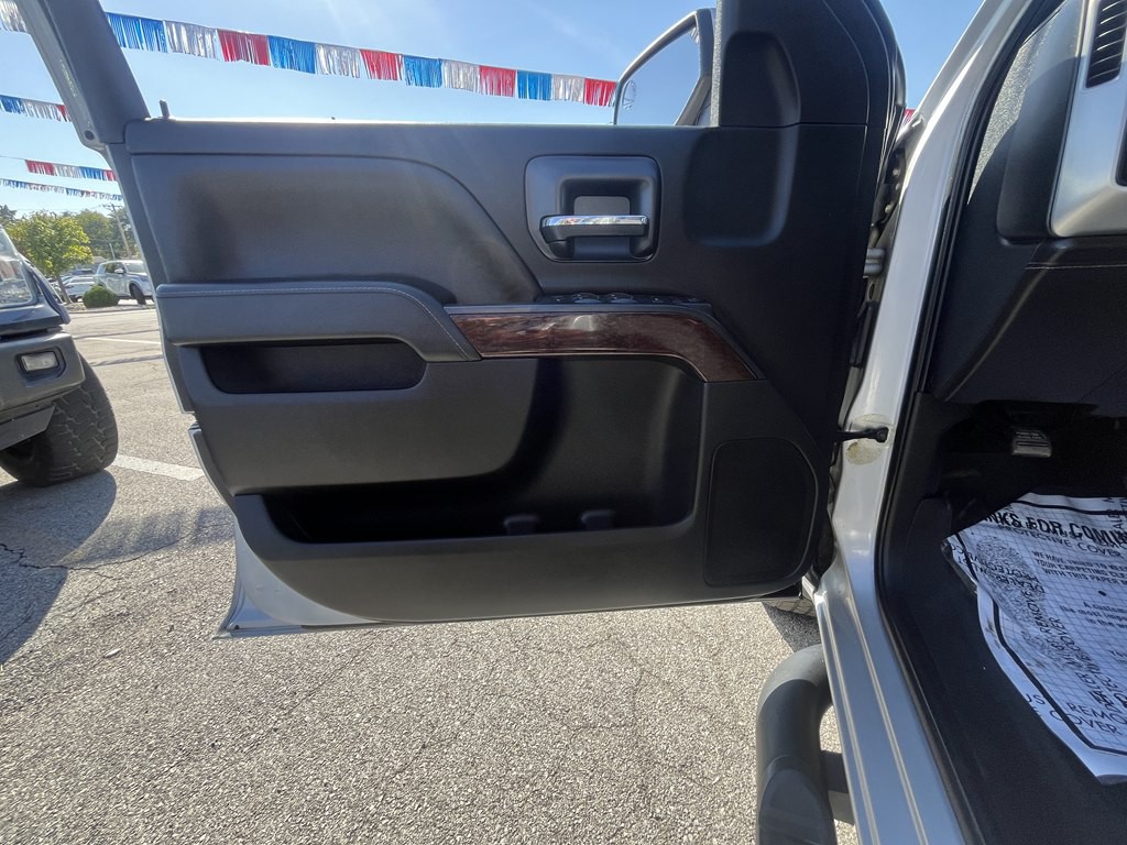 2018 GMC Sierra Image 7