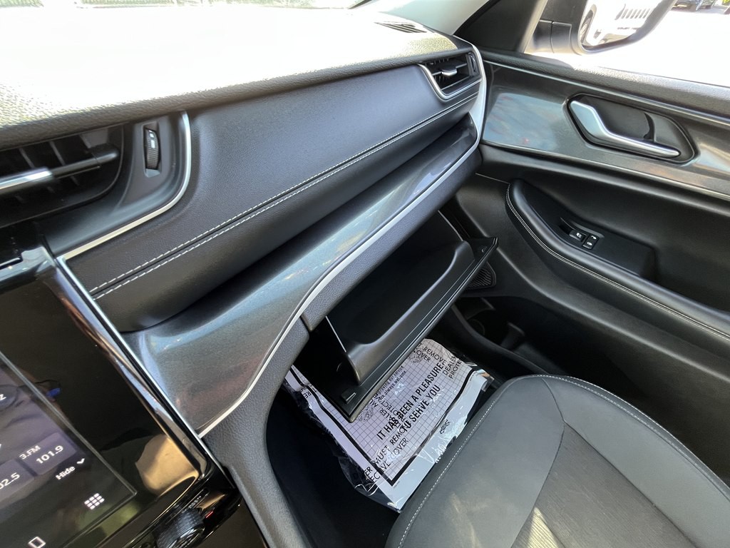 2023 Jeep Grand Cherokee Image 21