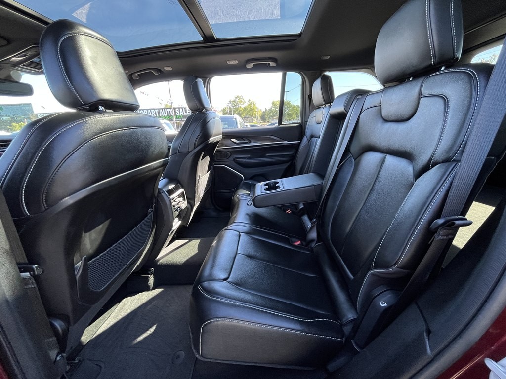 2024 Jeep Grand Cherokee Image 13