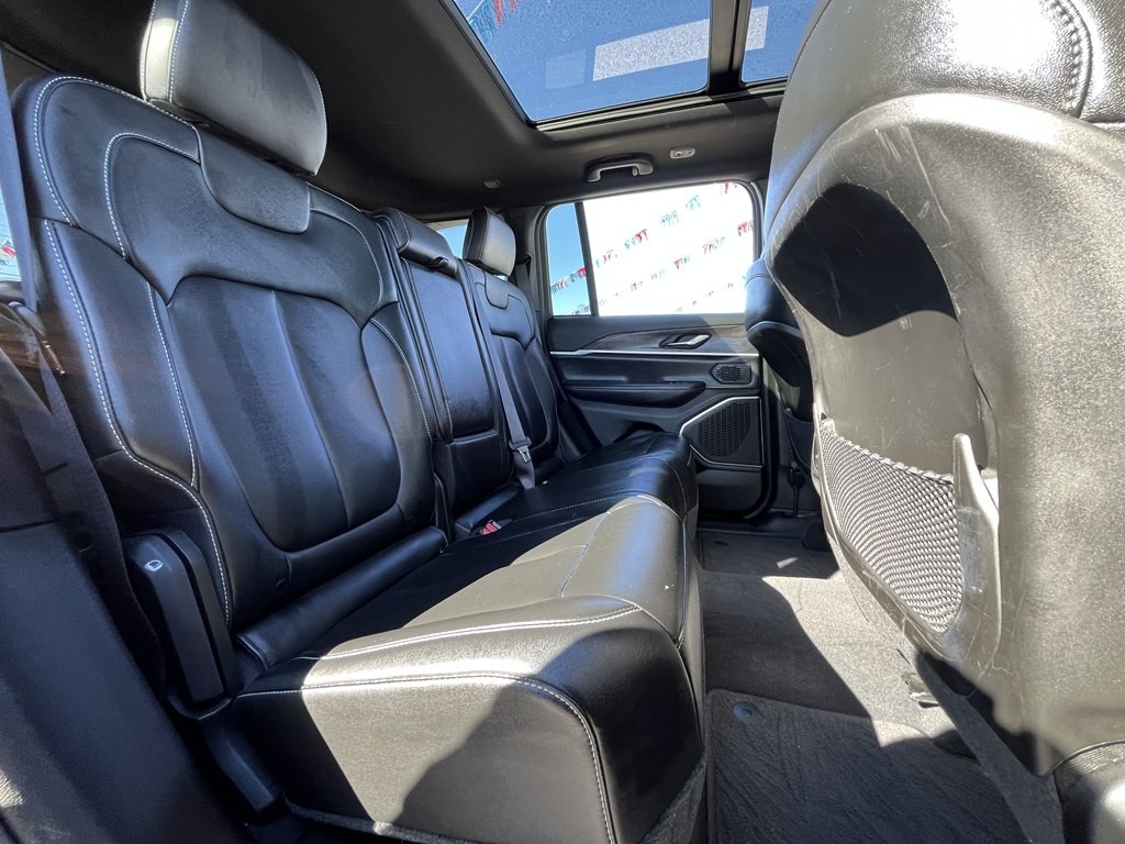 2024 Jeep Grand Cherokee Image 17