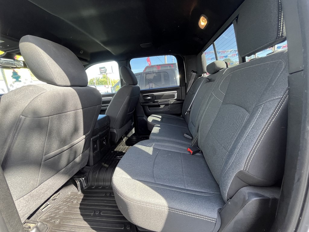 2021 RAM 1500 Image 12