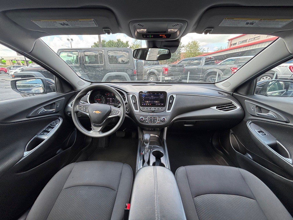 2023 Chevrolet Malibu Image 10