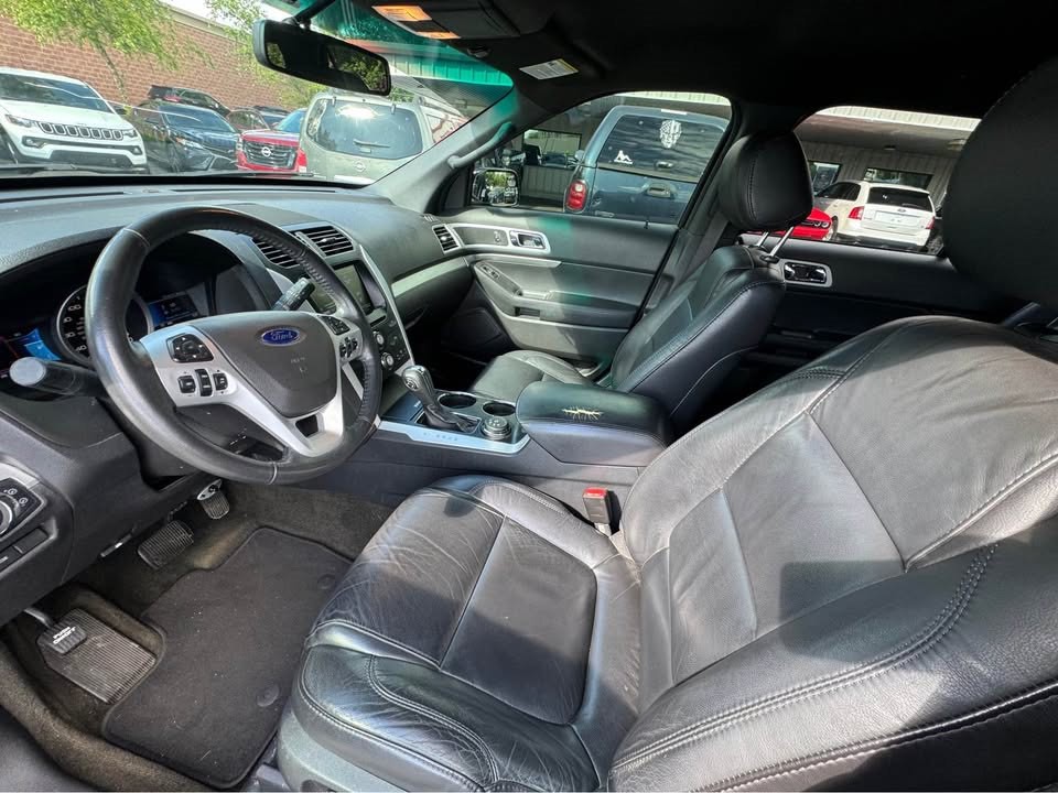 2013 Ford Explorer Image 13