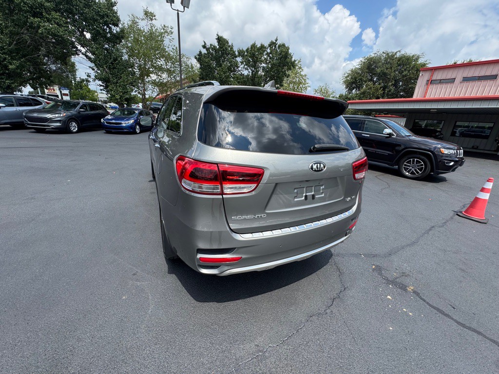 2017 Kia Sorento Image 4