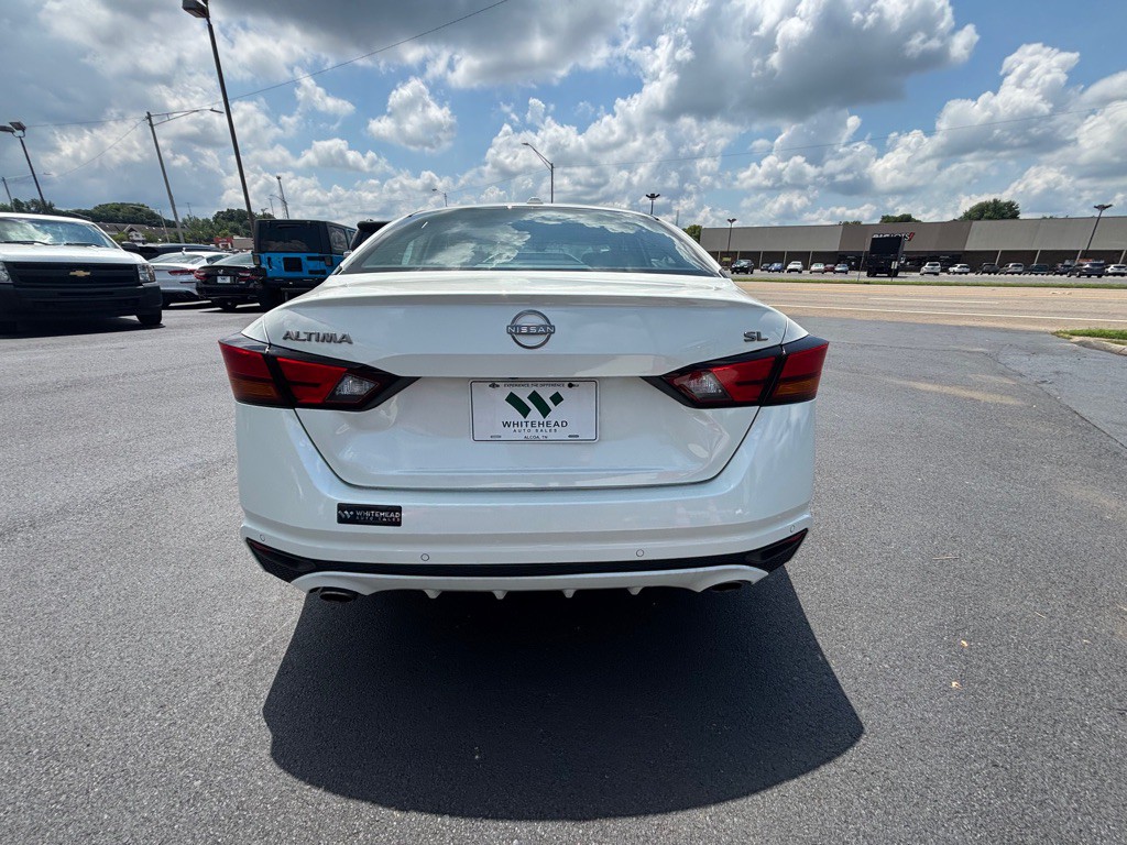 2023 Nissan Altima Image 5