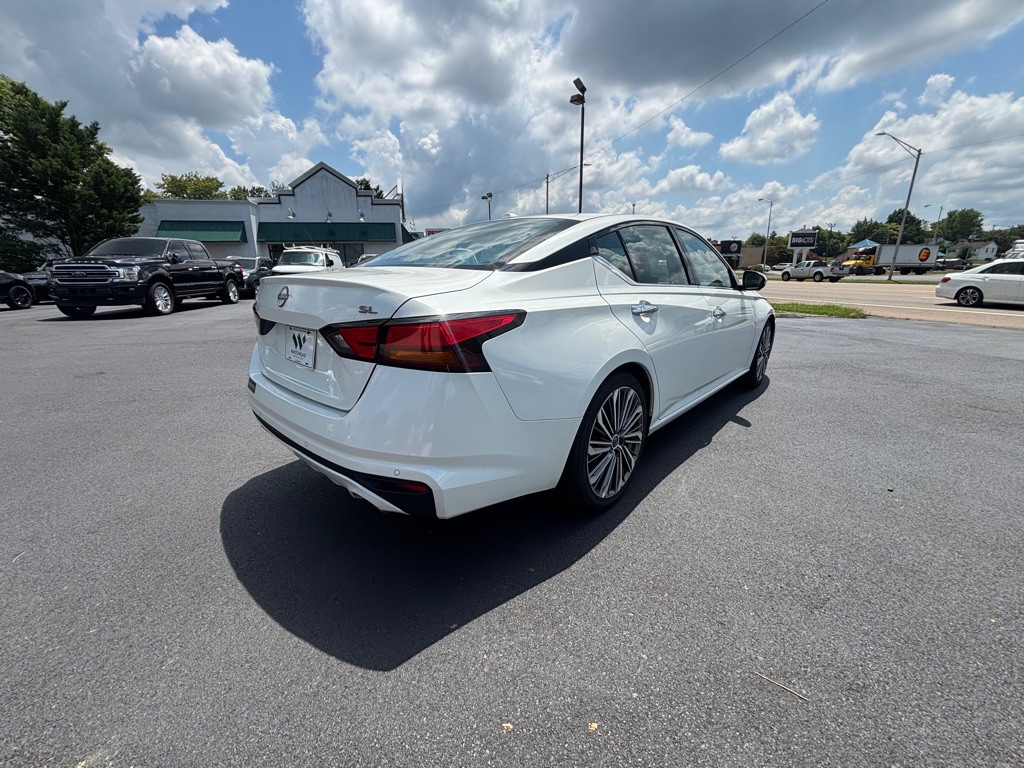 2023 Nissan Altima Image 6