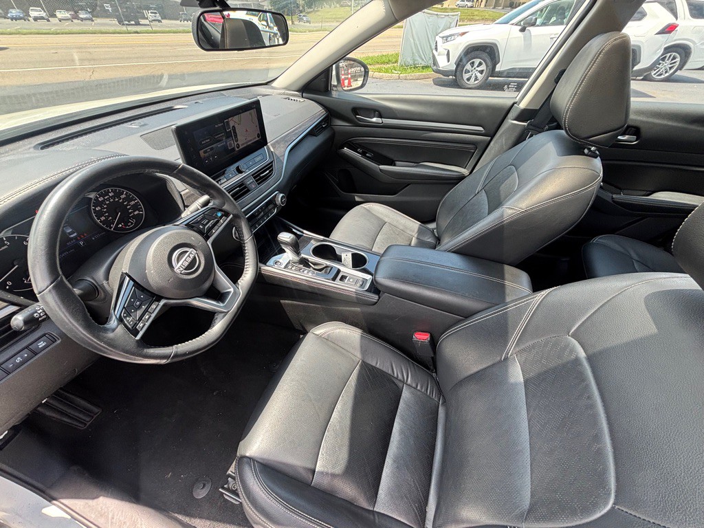 2023 Nissan Altima Image 11