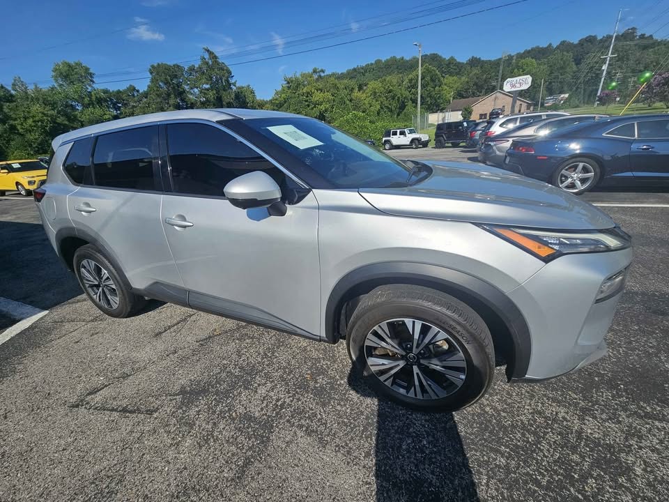 2021 Nissan Rogue Image 2