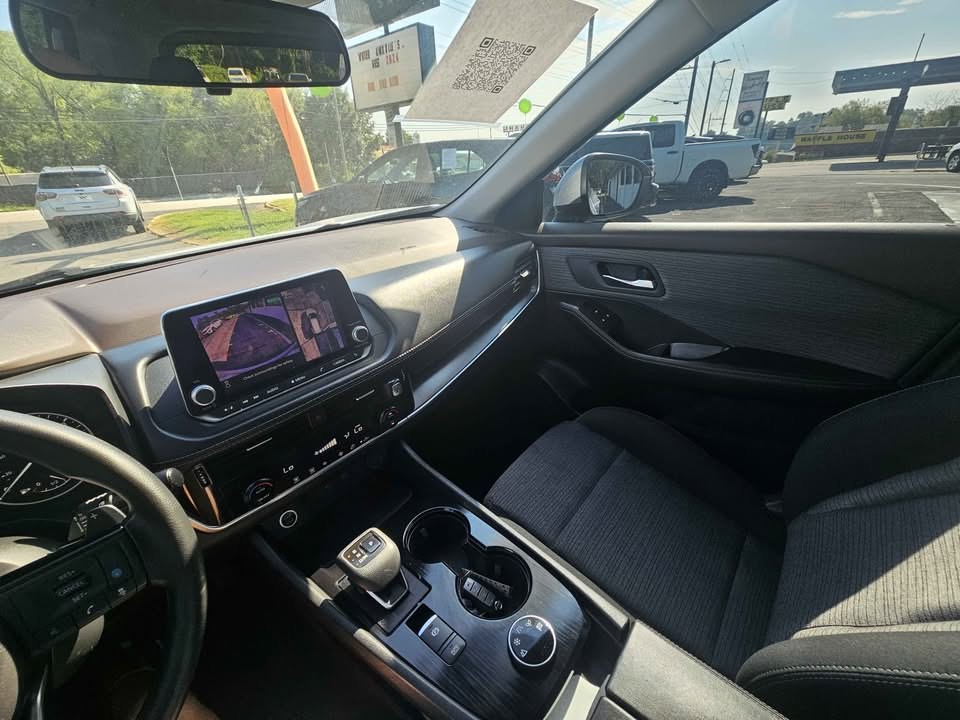 2021 Nissan Rogue Image 10