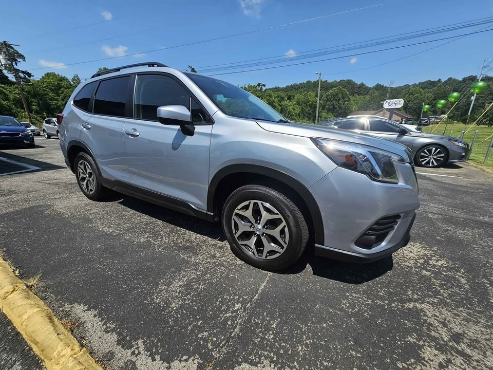 2022 Subaru Forester Image 2