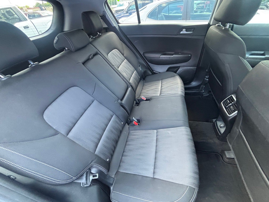 2021 Kia Sportage Image 8