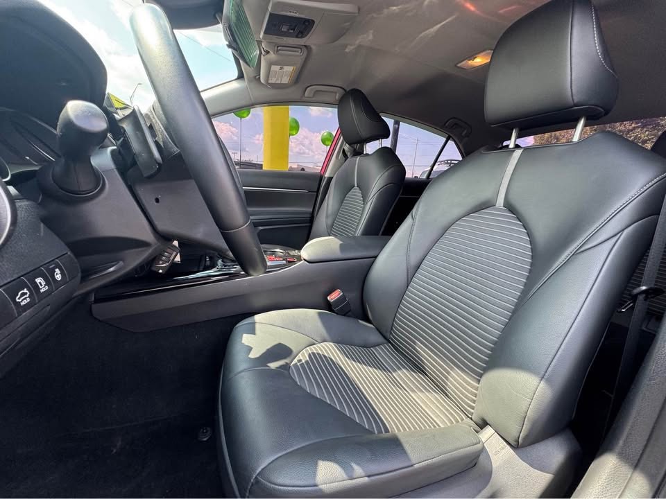 2022 Toyota Camry Image 6