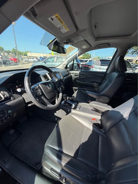 2017 Honda Ridgeline Image 8