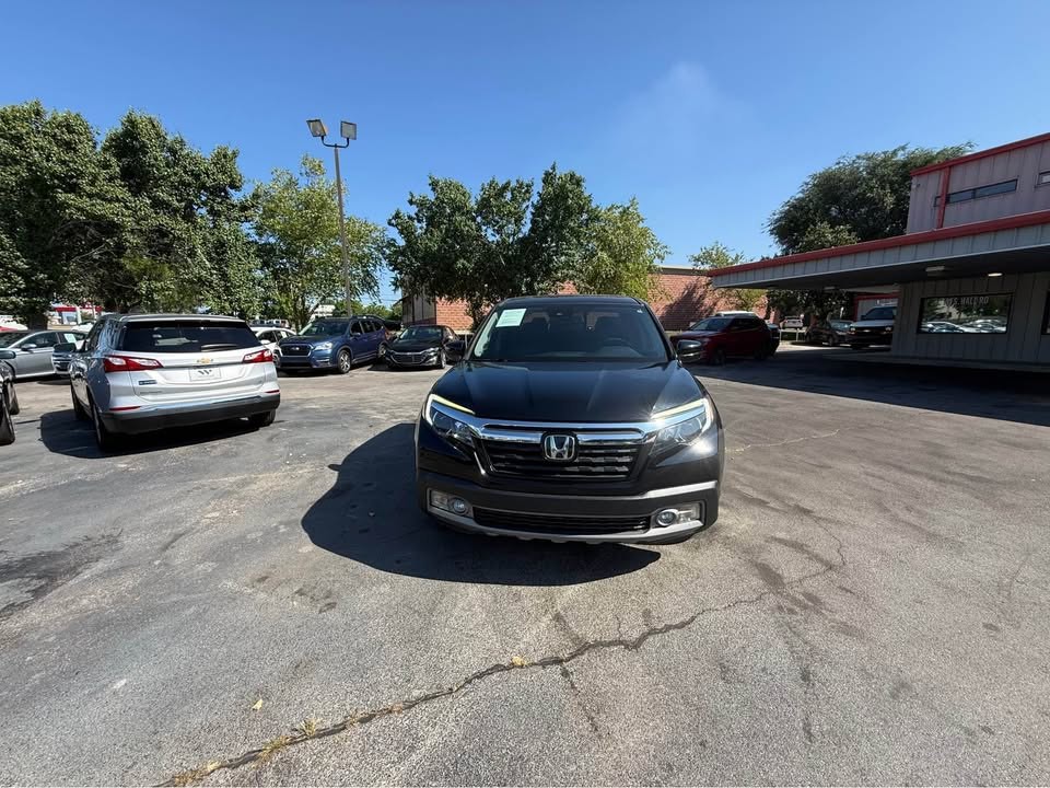 2017 Honda Ridgeline Image 9