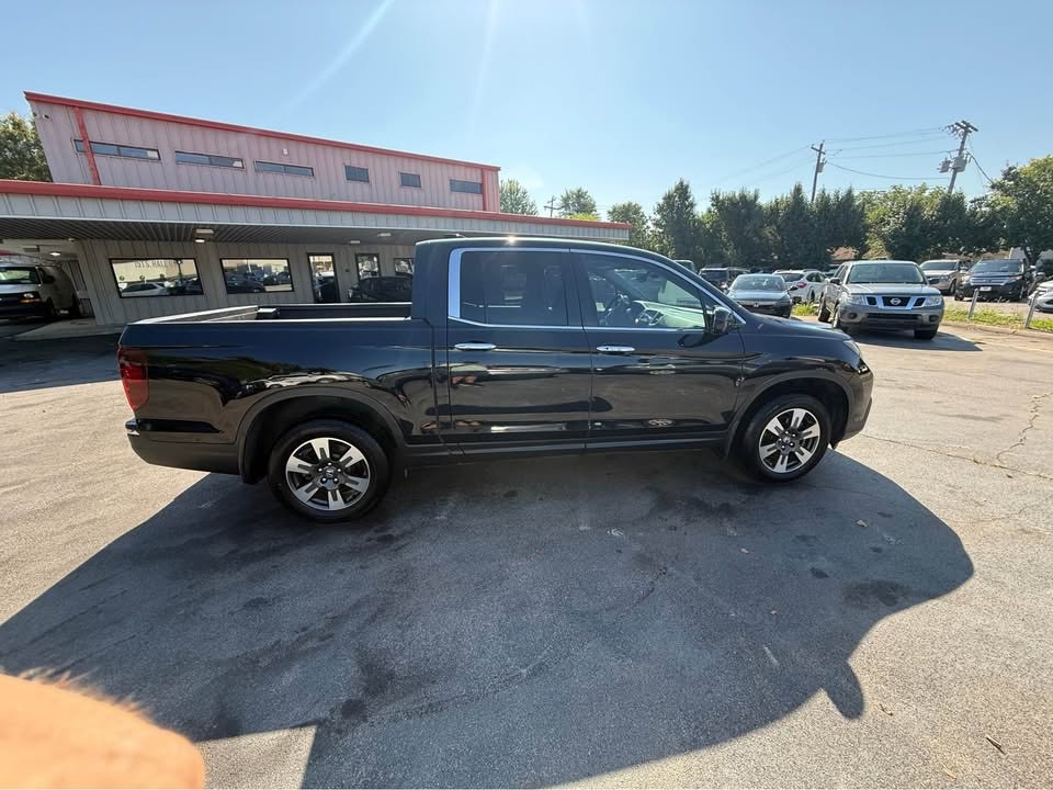 2017 Honda Ridgeline Image 14