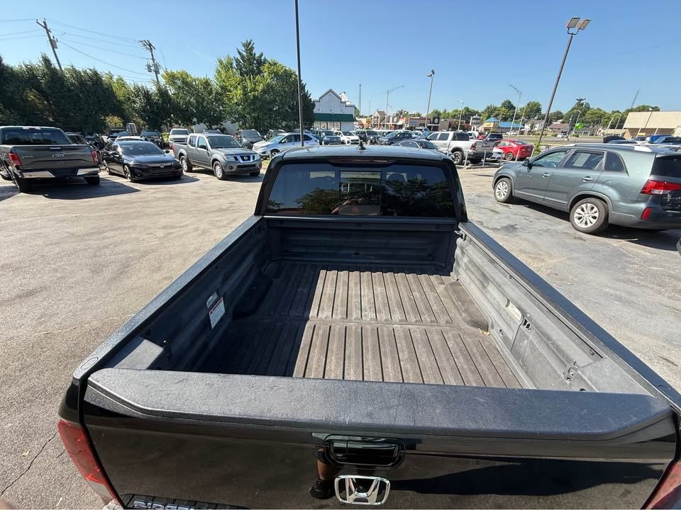 2017 Honda Ridgeline Image 15