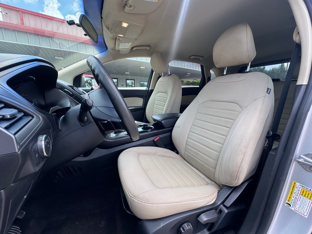 2016 Ford Edge Image 10