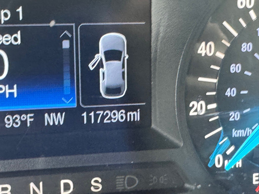 2016 Ford Edge Image 14